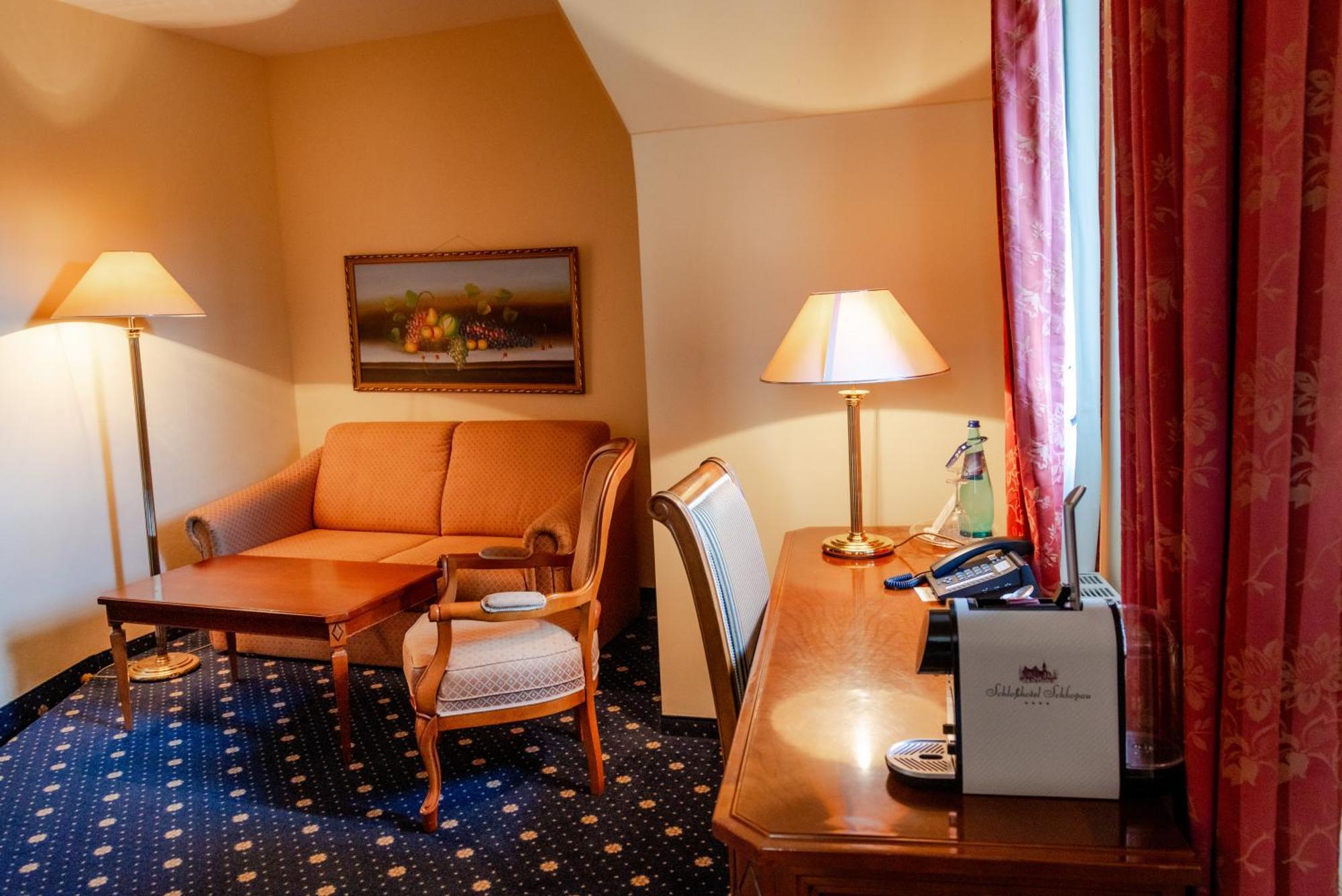 Hotel Schloss Schkopau Eksteriør bilde